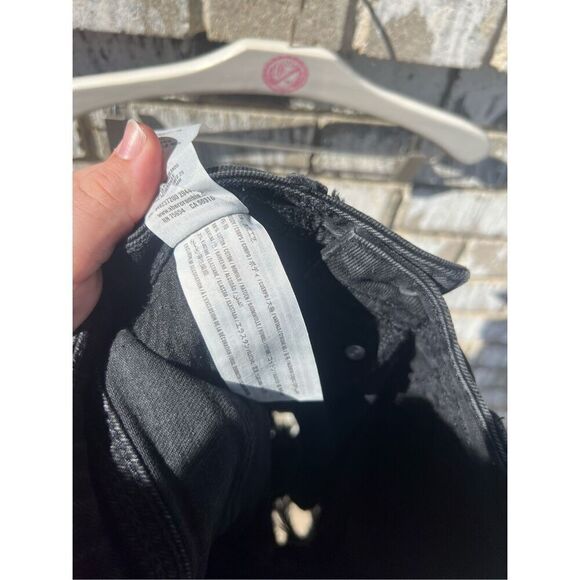 Hollister Black Curvy Ultra High-Rise Mom Short 3” Shorts Woman’s Size 25 - Picture 9 of 10